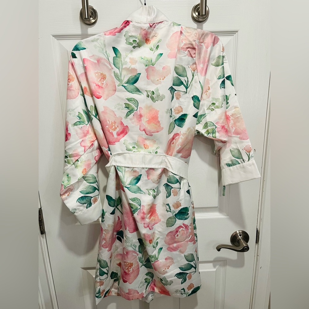 Floral Satin Robe - Picture 6 of 6